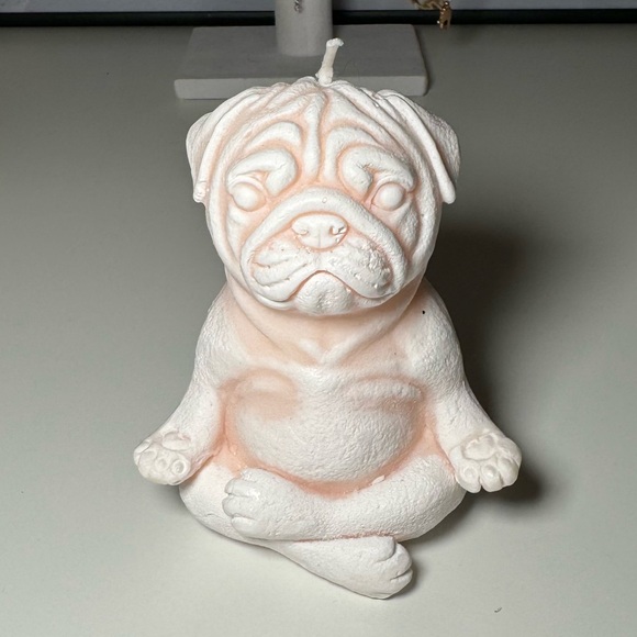Yoga Pug Candle - Picture 1 of 4